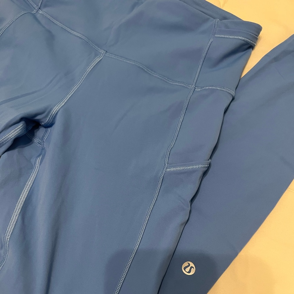 Blue lululemon leggings - Size 6 - Full Length - Picture 7 of 7